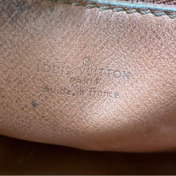 Louis Vuitton Jeune - Picture 6 of 14